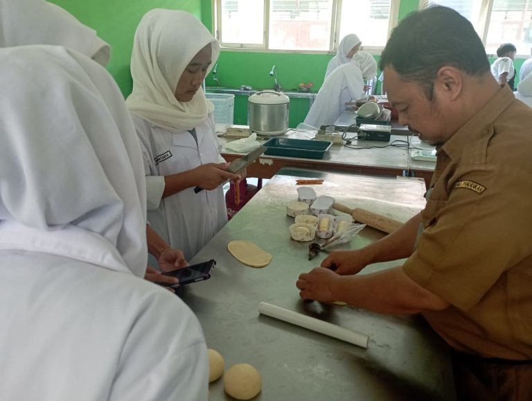 WhatsApp Image 2025-10-22 at 11.56.07 (1)