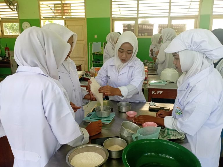 WhatsApp Image 2025-10-22 at 11.56.08 (2)